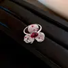 Conjunto de Joyería de Lujo Ligero de Alta Gama con Anillo, Collar y Pendientes de Flor de Zirconia Transfronterizos Europeos y Americanos para Mujer