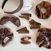 Pinza para el Pelo Lateral con Letra Botón Color Café Otoño e Invierno, Pinza Bb de Alta Gama y Exquisita, Pinza Pequeña Moda y Versátil Accesorio para el Cabello