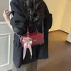 Bolsa de Couro com Cera de Óleo de Alta Qualidade para Mulheres 2026 Nova Bolsa Boston Fofa de Mão Versátil Bolsa de Ombro Transversal