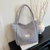 Bolsa de Lona Listrada Estilo Coreano Estilo Preguiçoso Grande Capacidade Bolsa de Ombro Casual Bolsa de Compras Bolsa Feminina Versátil para o Dia a Dia Bolsa Tote