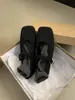 Zapatos peludos elegantes y sofisticados para mujer, perfectos para usar en exteriores, nueva colección otoño/invierno 2024, estilo retro francés, elegantes zapatos planos Mary Jane