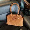 Bolso Retro de Ante Transfronterizo para Mujer 2025 Nuevo Versátil para Viajes Diarios Bolso de Hombro y Axila Bolso Tote de Mano a la Moda