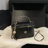 Bolsa de Hombro Versátil para Viajes de Verano 2026, Estilo Chanel con Bordado de Rombo para Mujer, Versión Coreana, Moda, al por Mayor