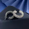 Moda Punk Callejera Europea y Americana Versátil Textura Metálica Remache Cuadrado Bala Forma de C Aros Redondos Clavos