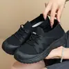 [Directo del Fabricante] Nuevos Zapatos de Tela Old Beijing Transpirables de Malla Primavera/Verano para Mujer, Suela Suave, Antideslizantes, para Madres de Mediana Edad y Mayores
