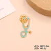 Gran Venta de Liquidación Broche de Dibujos Animados Sanrio Ballena Estrella de Mar Vida Marina Lindo Peluche Pin Decoración