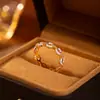 Anillo Abierto Vintage Estilo Francés con Cierre de Candado Redondo y Circonita para Mujer, Anillo de Dedo Índice de Lujo Ligero de Gama Alta con Diseño Único