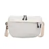Bolsa de Ombro Casual e Fashion para Mulheres 2025 Nova Bolsa Transversal Casual Leve Tendência Cor Sólida Bolsa de Grande Capacidade Tendência