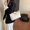 Bolso Tote Romboidal de Gran Capacidad con Cadena Transversal 2025 Nuevo Estilo Sencillo y Versátil Estilo Pequeño Fragancia Bolso de Hombro Único para Axila