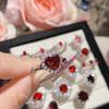 Anillo Camelia Lujo Granate Rubí Diseño Medieval Dama Cena Corindón Rojo Anillo Combinable