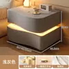 Mesa de Cabeceira Creme Novo Modelo 2024 para Quarto Uso Doméstico Moderna Simples Alta Qualidade Madeira Maciça Armazenamento de Cabeceira Inteligente com Luz