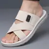 Sandálias Masculinas 2026 Verão Novo Estilo Casual Masculino Resistentes ao Desgaste Dupla Finalidade Antiderrapantes Sapatos de Praia Impermeáveis Chinelos de Solado Grosso Solado Macio