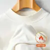 Camiseta de manga larga con cuello alto medio de forro polar de doble cara para hombre, capa base cálida para otoño e invierno, con forro de forro polar y engrosada para mayor calidez, prenda de moda para otoño