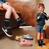 Zapatos de lona para niños Topstar 2025 primavera y otoño Zapatos de lona con velcro para niños Zapatos de interior para guardería de bebés Tendencia