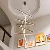 Lámpara de Araña para Escaleras con Veta de Madera de Durazno, Estilo Minimalista para Apartamento Dúplex Loft, Luz Principal de Sala de Estar, Iluminación Lineal LED para Vestíbulo de Villa