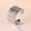 Anillo de Acero Inoxidable con Apertura de Textura Irregular Retro Transfronterizo para Mujer, Anillo Ancho Personalizado Chapado en Oro, Joyería de Acero Titanio