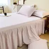 Falda de cama de una sola pieza de algodón cepillado estilo coreano, estilo simple, color sólido, universal para todas las estaciones, amigable con la piel, algodón puro, cubierta de cama antideslizante, juego de tres piezas
