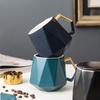 Taza de cerámica geométrica simple de color sólido estilo nórdico con tapa y cuchara, oro de alta calidad, taza de café de oficina al por mayor