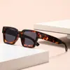 Explosiones simples gafas de sol de montura gruesa europeas y americanas tendencia caja gafas de comercio exterior personalizadas gafas de montura grande transfronterizas venta al por mayor