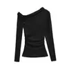 Camiseta Longa Assimétrica Tendência com Franzidos no Ombro, Novo Estilo de Primavera, Camisa Base Ajustada Versátil Estilosa, Top Curto Fashion