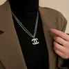 Collar de Doble Capa con Letra de Perla Incrustada con Pedrería Coreana para Mujer, Diseño Único, Elegante Cadena para Suéter, Accesorio de Joyería Largo Personalizado