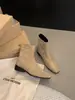Botines Individuales, Tacones Gruesos, Botines Ajustados, Botines Pequeños de Ante Francés para Tobillo, Botines Cortos Pequeños de Estilo Retro de Alta Gama para Mujer, Otoño e Invierno 2025