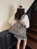 Bolso bandolera retro de otoño e invierno para mujer, nuevo bolso tote de moda y genial con tachuelas 2025, bolso de mano de gran capacidad para viajes