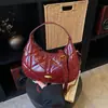 Bolsa de Mão Acolchoada Transfronteiriça para Mulheres, Novo Design de Nicho Outono/Inverno 2025, Bolsa de Ombro Único Transversal, Bolsa de Axila Formato Bolinho