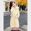 Conjunto de sudadera con capucha y pantalones de retazos florales dulces estilo coreano para niña, nueva colección primavera/otoño, pantalones casuales con estampado floral