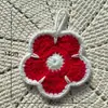 Flor de borla al por mayor colgante flor de lana tejida a crochet cinco flores pequeñas accesorios de ropa encaje tejido a mano