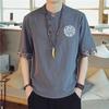 Camiseta de lino bordada de estilo chino para hombre, verano 2022, nueva marca de moda, suelta, de manga corta, con hebilla, de algodón y lino.