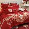 Juego de ropa de cama de lujo de cuatro piezas estilo chino, con un vibrante color rojo, perfecto para una habitación de bodas, como regalo de novia y para preparar la cama nupcial