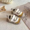 Sapatos de caminhada para bebê 2026 Primavera/Outono Sapatos casuais para criança Sapatos funcionais para meninos Sapatos para bebês meninas Sapatos antiderrapantes para bebês