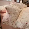Juego de ropa de cama de gasa de doble capa estilo Ins de cuatro piezas modelo nuevo 2026 sábana y funda de edredón juego de ropa de cama de tres piezas para dormitorio de estudiante 4