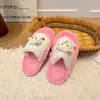 Pantufas de algodão quentes para casa com bolinhas doces para meninas, novo estilo outono e inverno 2026, sola macia, forradas com fleece, bico aberto, silenciosas, design de uma tira