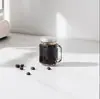 Botella dispensadora de concentrado de café con asa pequeña, Botella de almacenamiento de granos dorados, Tarro de vidrio para granos de café con asa