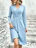 Vestido midi de manga longa plissado cruzado com decote V acinturado, cor sólida, estilo novo, transfronteiriço europeu e americano, para mulheres