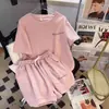 Roupas Esportivas Casuais para Corrida Feminina, Estilo Coreano de Verão, Caimento Solto, Shorts Estilosos de Manga Curta, Conjunto de Duas Peças para Estudantes