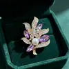 Broche de cristal de strass de alta gama estilo coreano, pasador de aleación, accesorio anti-exposición, broche floral moderno y exquisito, venta al por mayor