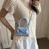 Bolsa de Mão Quadrada Pequena Estilo Doce Tendência deste Ano para Mulheres, Novo Modelo de Verão 2026, Bolsa de Ombro com Laço, Bolsa Transversal Versátil