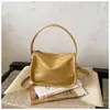 Bolsa de Mão Feminina Couro Macio Retrô de Nicho 2025 Nova Versátil Ombro Único Transversal Corrente Bolsa Fashionável Sensação de Alto Padrão Bolsa Almofada