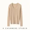 Suéter de punto de cachemira para mujer con cuello bajo en U, elegante jersey liso de manga larga, nuevo diseño moderno de otoño e invierno ajustado
