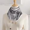 Nueva bufanda cuadrada de terciopelo de algodón con protección para el cuello, bufanda pequeña con hebilla magnética para mujer, bufanda estampada de primavera, otoño e invierno, cálida y a la moda.