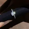 ¡Diamantes en Forma de Corazón Doble! Anillo de Calabaza Pequeña Super Brillante de Zircón, Anillo Sencillo y de Moda para el Dedo Índice, Joyería de Mano Exquisita Versátil para Mujeres al por Mayor
