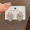 Brincos de Pérola Vintage com Strass Estilo Europeu e Americano Personalidade para Mulheres, Brincos Exagerados de Alta Qualidade, Brincos da Moda Temperamento de Luxo Leve Atacado