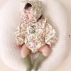 Roupas de bebê primavera e outono macacão estilo ocidental bebê menina super bonito estilo retro floral saco pelagem pelagem primavera fina moda