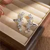Super Brilhante Zircônia Estrela Ear Cuff Luxo Leve High-End Moda Simples Exquisito Clipe de Cartilagem da Orelha Senso de Design Brinco de Nicho para Mulheres