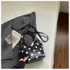 Bolsa de mano, bolso de hombro, bolsa tote, bolsa de trabajo, bolsa tipo cubo versátil, nuevo diseño de lunares de nicho estilo coreano, Primavera/Verano 2026