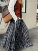 Saia Xadrez Preta para Mulheres 2025 Outono e Inverno Nova Retro Solta Emagrecedora Longa com Barra Larga Saia de Algodão Engrossada