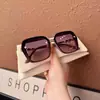 Gafas de sol de moda con montura cuadrada 2026 para mujer, Gafas de sol polarizadas de alta gama versátiles con incrustaciones de perlas estilo diamante anti-UV para mujer